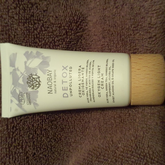 Naobay Detox Oxygen Light Cream - Picture 1 of 3